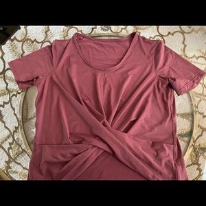 NWOT lululemon Crescent tee